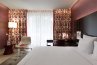 Swiss Advantage room, courtyard view -  king bed: Photo 5
