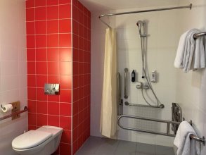 Стандартный номер, для маломобильных - с двуспальной кроватью: Фотография 5