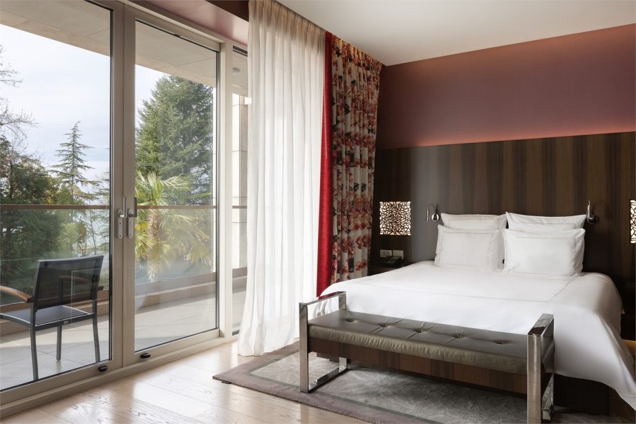 Swiss Executive room, park view -  king bed