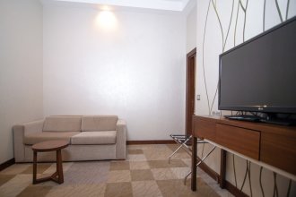 Семейный номер - с двуспальной кроватью и диваном: Фотография 4
