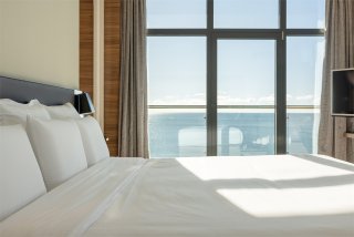 Deluxe Room with Sea View: Photo 1