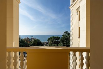 Duplex Suite, sea view -  king bed: Photo 7