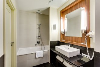 Номер Люкс - с двуспальной кроватью: Фотография 2