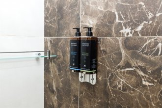 Классический улучшенный номер - с двуспальной кроватью: Фотография 7