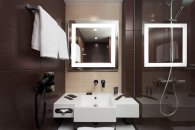 Представительский номер -с 2 односпальными кроватями: Фотография 7