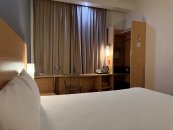 Стандартный номер - с двуспальной кроватью: Фотография 6