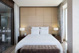 Swiss Executive room, sea view -  king bed: Photo 7