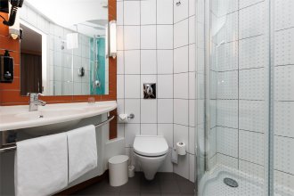 Стандартный номер - с двуспальной кроватью: Фотография 5