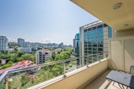 Privilege room with a balcony and a view of the city - with a double bed: Photo 8