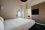 Suite - with a double bed: Photo 9