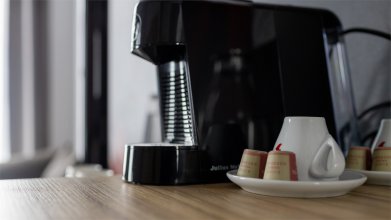 Номер Люкс, с видом на реку - с двуспальной кроватью и диваном: Фотография 7