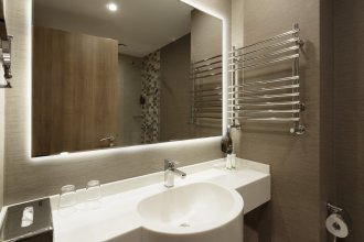 Standard Room: Photo 4