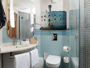 Французский Стандартный номер - с двуспальной кроватью: Фотография 5
