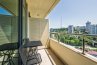 Privilege room with a balcony and a view of the city - with a double bed: Photo 8