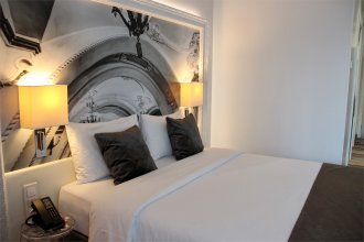 A Classic non-smoking  room for guests with reduced mobility: Photo 2