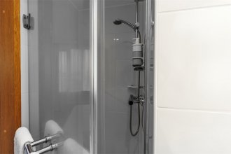 Улучшенный номер с двуспальной кроватью: Фотография 6