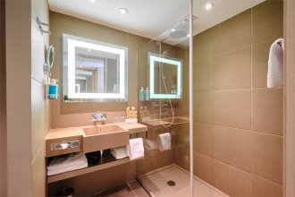 Стандартный номер - с двуспальной кроватью: Фотография 5