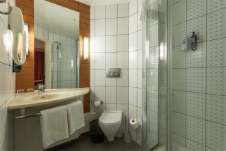 Стандартный номер - c двуспальной кроватью: Фотография 2