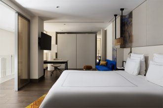 Grand Duplex Suite, sea view -  king bed and convertible sofa: Photo 5