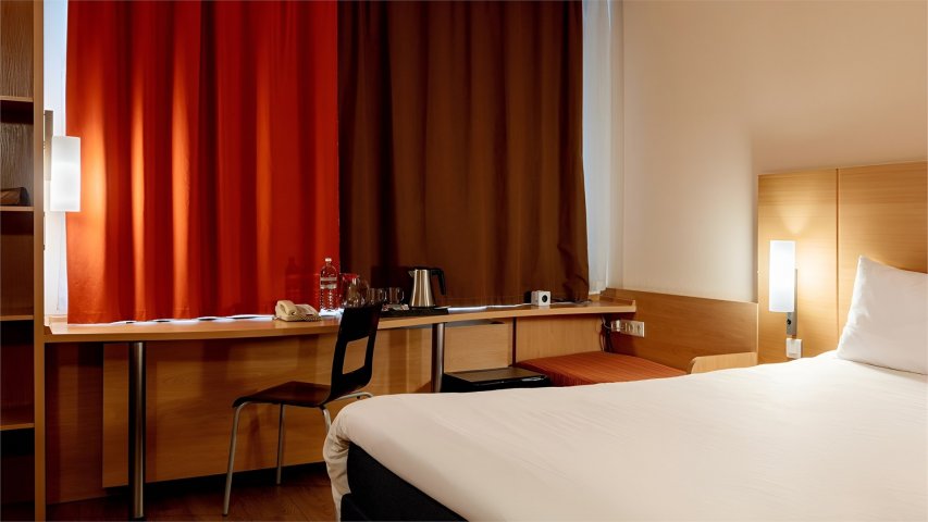 Hotel ibis Moscow Paveletskaya — Prices on the official website of
