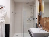 Номер Люкс - с двуспальной кроватью: Фотография 10