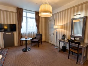 Classic Superior Room - with a double bed and a coffee machine: Photo 3