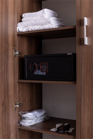 Номер Deluxe + с балконом и двуспальной кроватью: Фотография 3