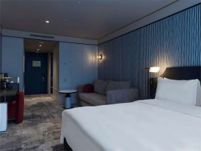 Privilege Room - with a double bed and sofa: Photo 4