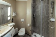 Стандартный номер - с двуспальной кроватью: Фотография 3