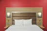 Classic room, with a view of the city - with a double bed: Photo 5