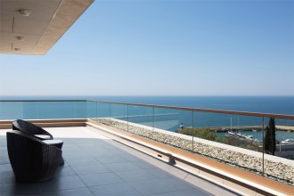 Swiss Executive room, with terrace and sea view -  king bed: Photo 6