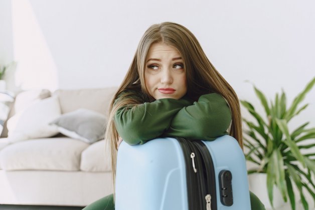 Open up to a new one: how to deal with stress and anxiety while traveling