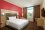Classic superior room with a view of the city - with a double bed: Photo 2