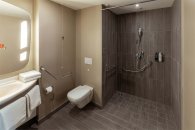 Стандартный номер, для маломобильных - с двуспальной кроватью: Фотография 7