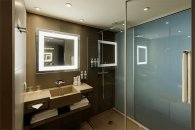 Семейный номер, с компьютерной зоной - с двуспальной кроватью: Фотография 5