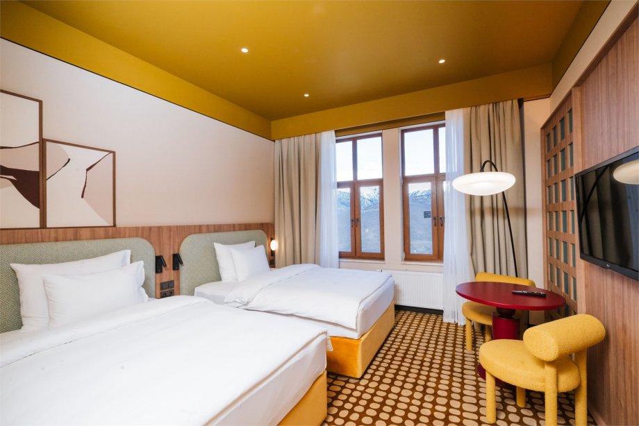 Classic Superior Comfort Room, Mountain View - with 2 Single Beds